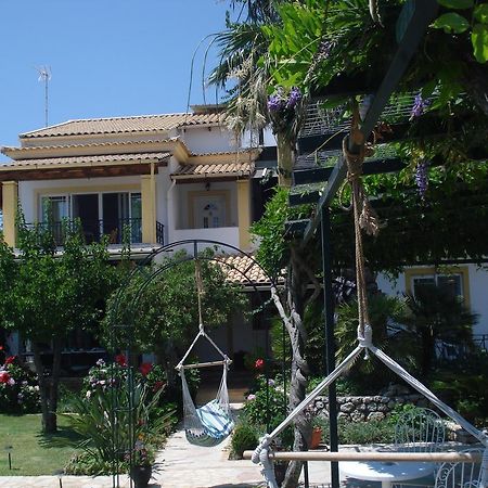 Iron House Apartamento Agios Georgios  Exterior foto