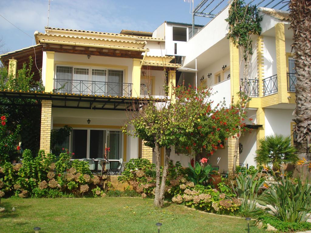 Iron House Apartamento Agios Georgios  Exterior foto
