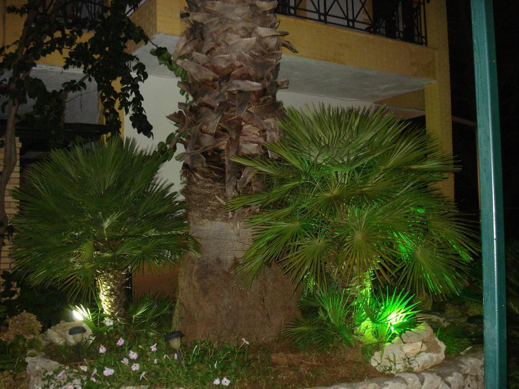 Iron House Apartamento Agios Georgios  Exterior foto