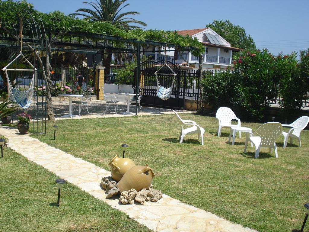 Iron House Apartamento Agios Georgios  Exterior foto