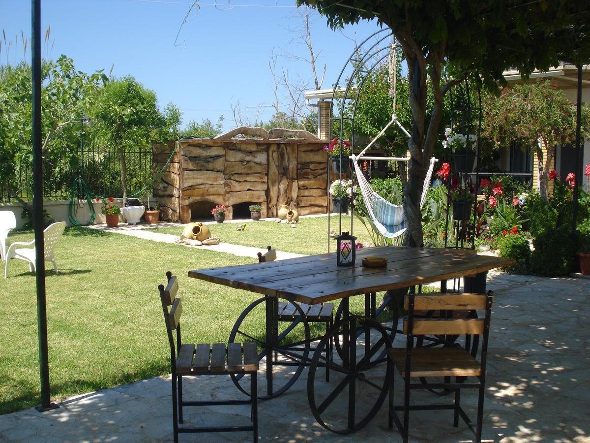 Iron House Apartamento Agios Georgios  Exterior foto
