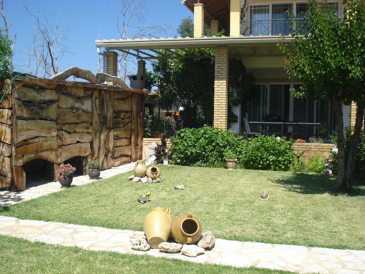 Iron House Apartamento Agios Georgios  Exterior foto