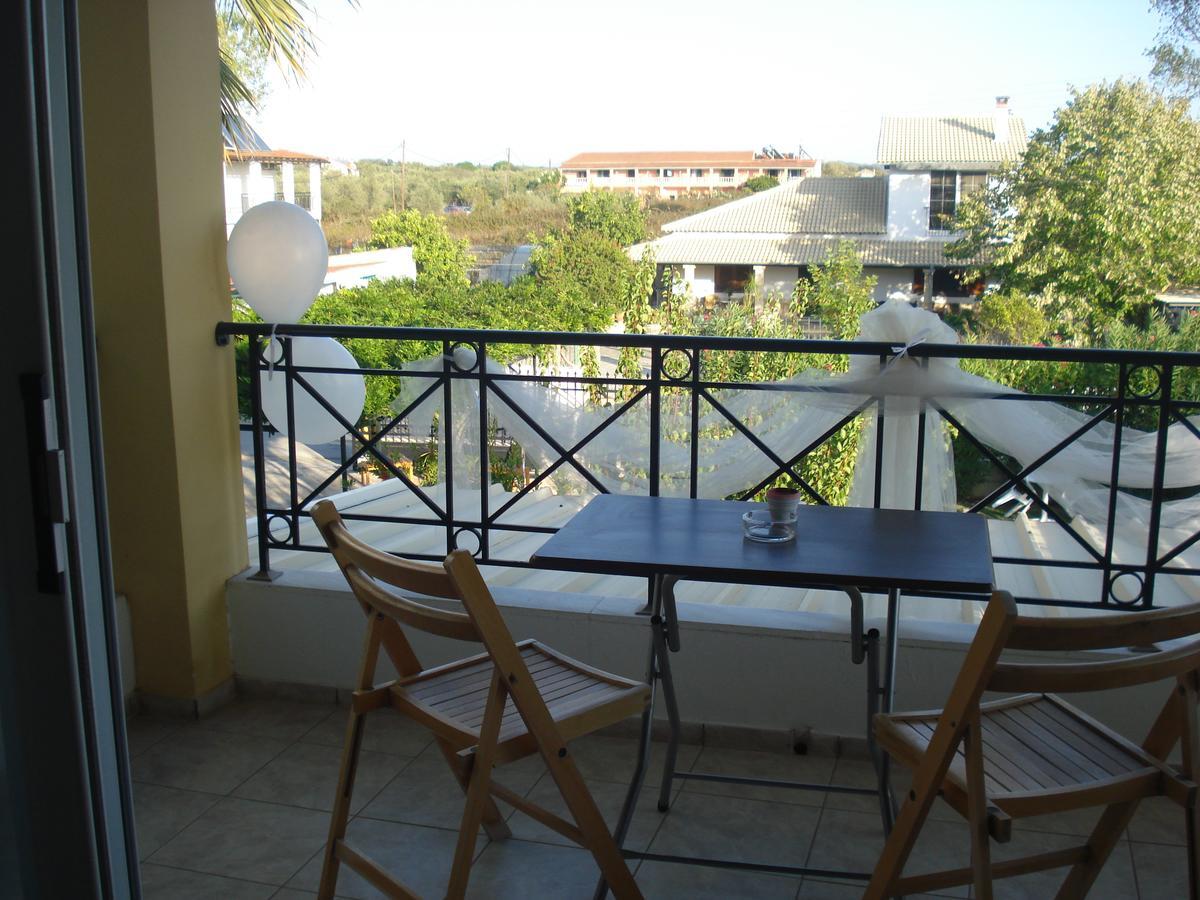 Iron House Apartamento Agios Georgios  Exterior foto