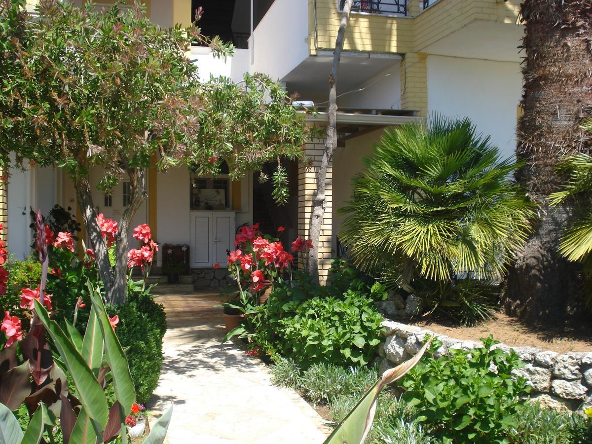 Iron House Apartamento Agios Georgios  Exterior foto