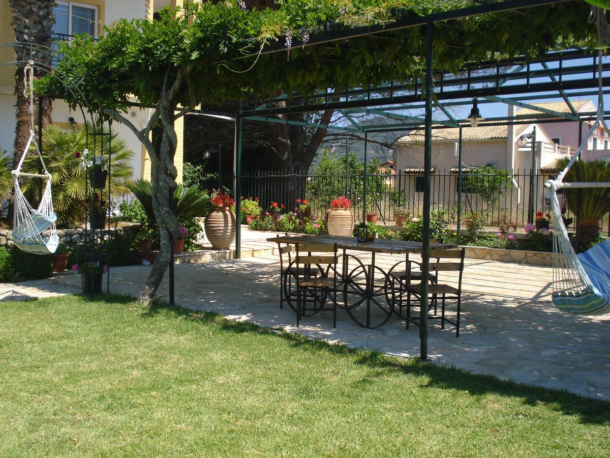 Iron House Apartamento Agios Georgios  Exterior foto