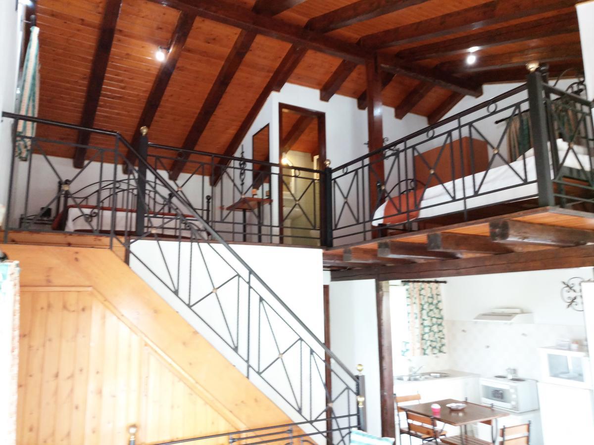 Iron House Apartamento Agios Georgios  Exterior foto